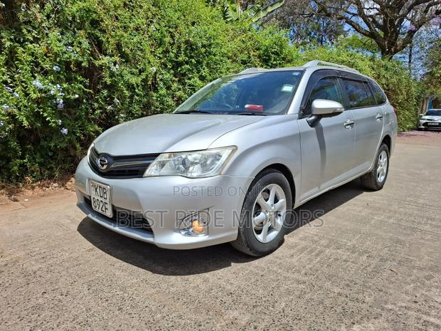 Toyota Corolla Fielder 1.8 Petrol FWD 2013 Silver