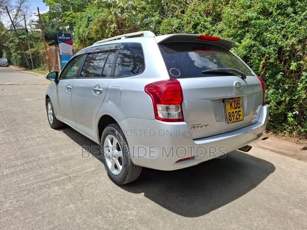 Toyota Corolla Fielder 1.8 Petrol FWD 2013 Silver