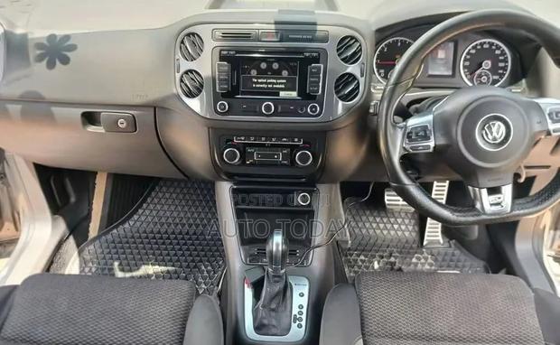 Volkswagen Tiguan 2015 Gray