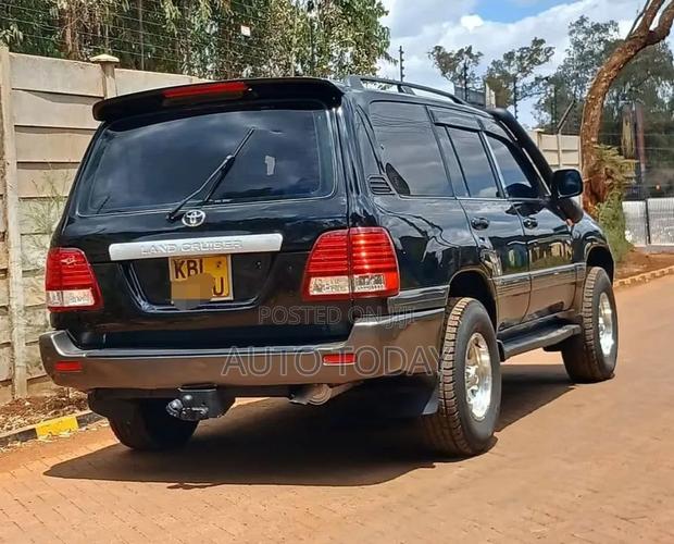 Toyota Land Cruiser 2003 Silver