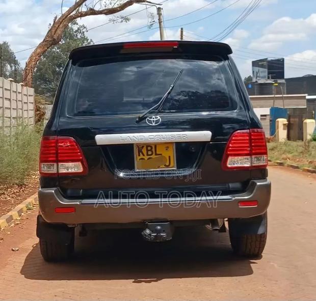 Toyota Land Cruiser 2003 Silver