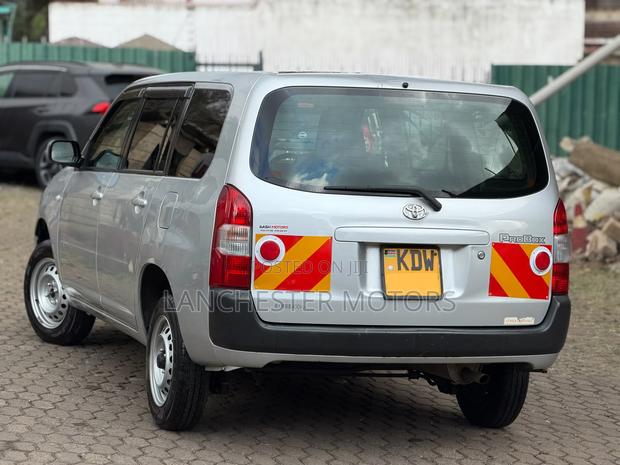 Toyota Probox 1.3 DX 2WD 2019 Silver