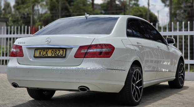Mercedes-Benz E300 2011 White