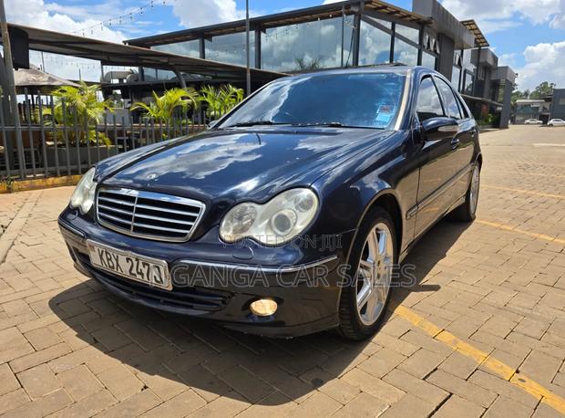 Mercedes-Benz C230 2006 Blue