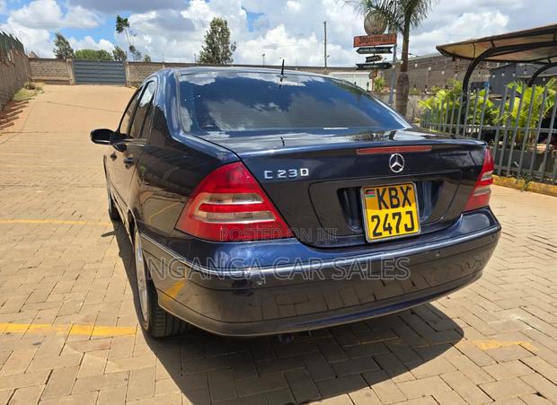 Mercedes-Benz C230 2006 Blue