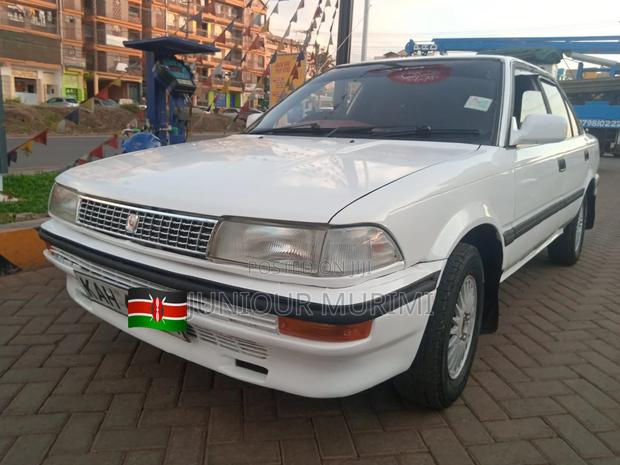 Toyota Corolla II 1999 White