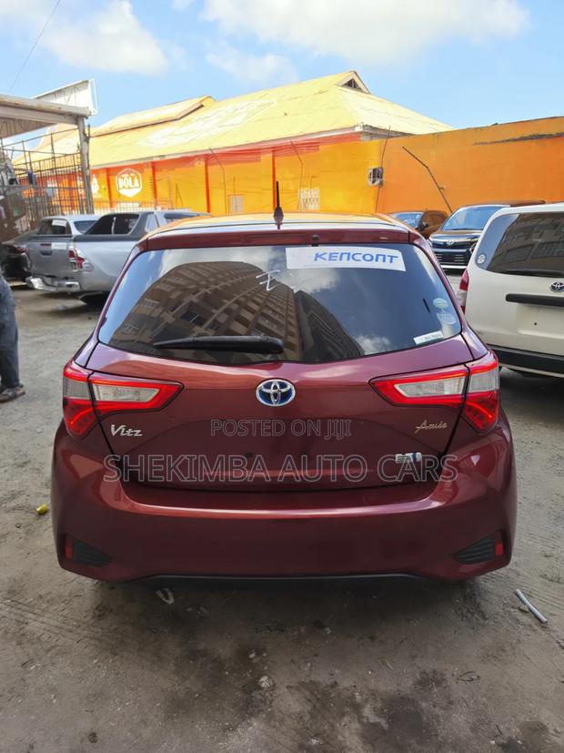 Toyota Vitz 1.5 FWD Hybrid 5dr 2020 Maroon