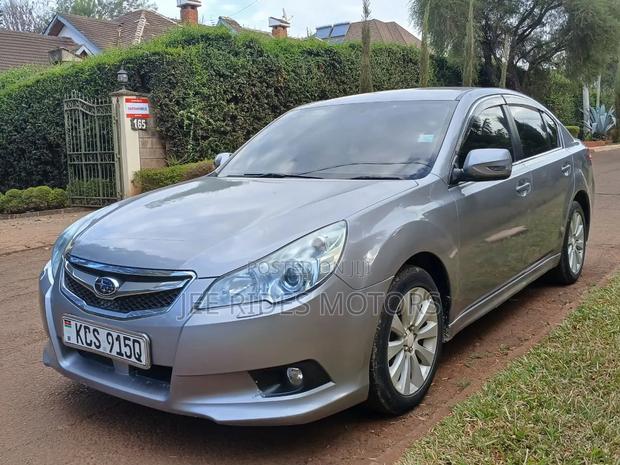 Subaru Legacy 2011 Gray