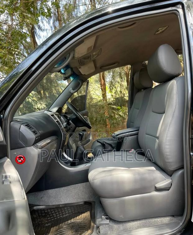 Toyota Land Cruiser Prado 2005 Black