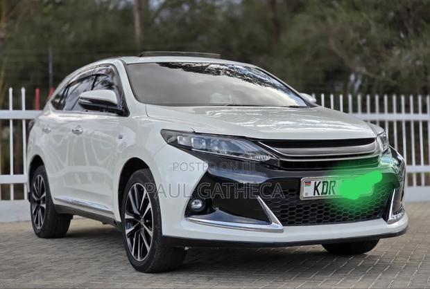 Toyota Harrier 2017 White
