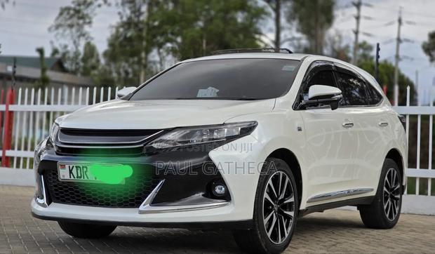 Toyota Harrier 2017 White