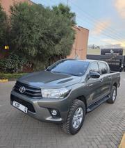 Toyota Hilux 2024 Gray for sale