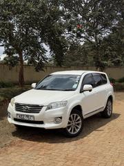 Toyota Vanguard 2013 Pearl for sale