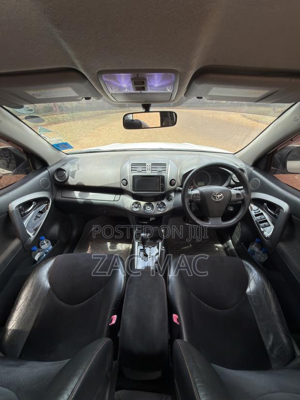 Toyota Vanguard 2013 Pearl