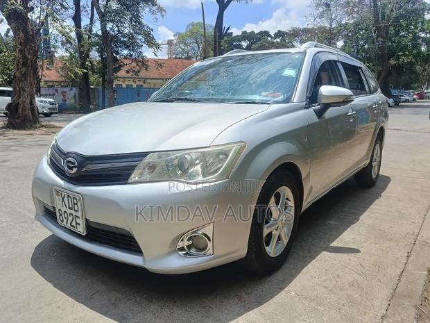 Toyota Corolla Fielder 1.5 Petrol FWD 2013 Silver