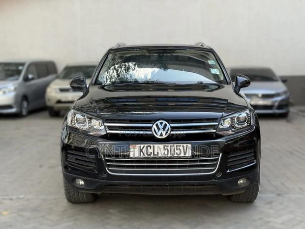 Volkswagen Touareg 2013 Black