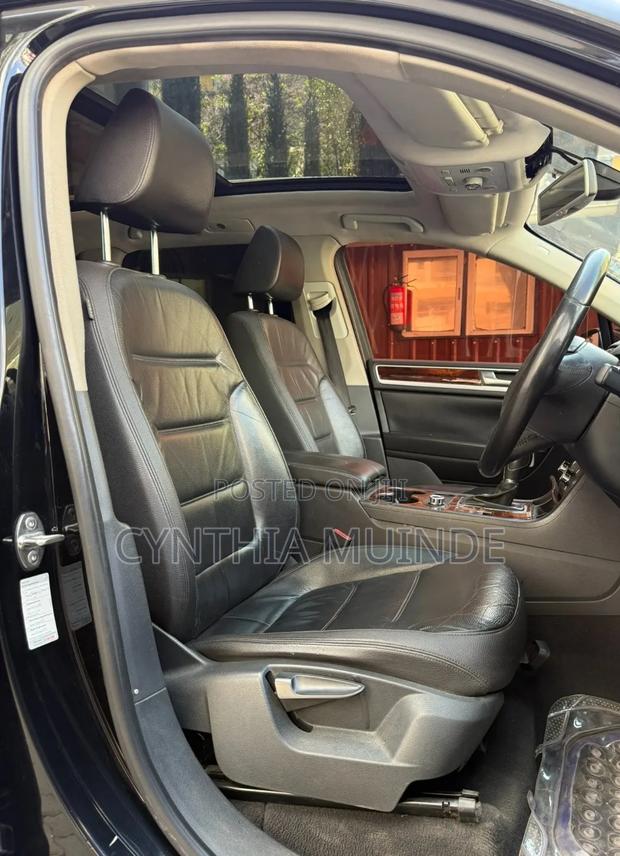 Volkswagen Touareg 2013 Black