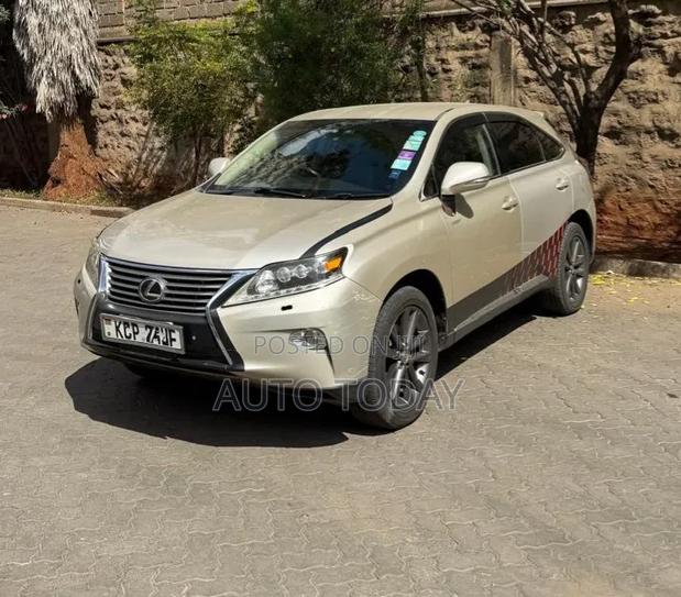 Lexus RX 270 2012 Gold