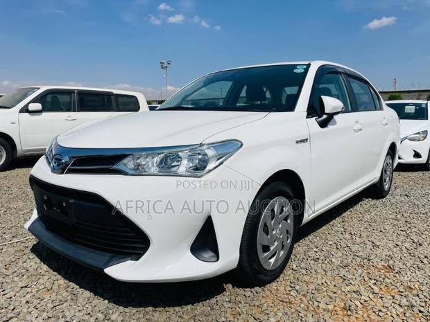 Toyota Axio 1.5 Hybrid 2WD 2020 White