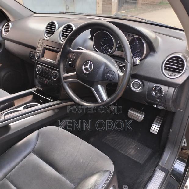 Mercedes-Benz M Class 2009 Black
