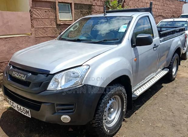 Isuzu D-MAX 2014 Gray