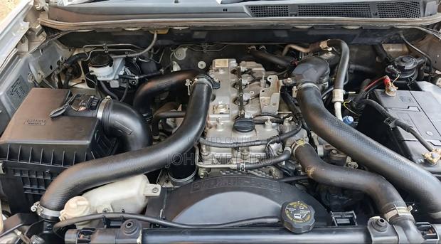 Isuzu D-MAX 2014 Gray