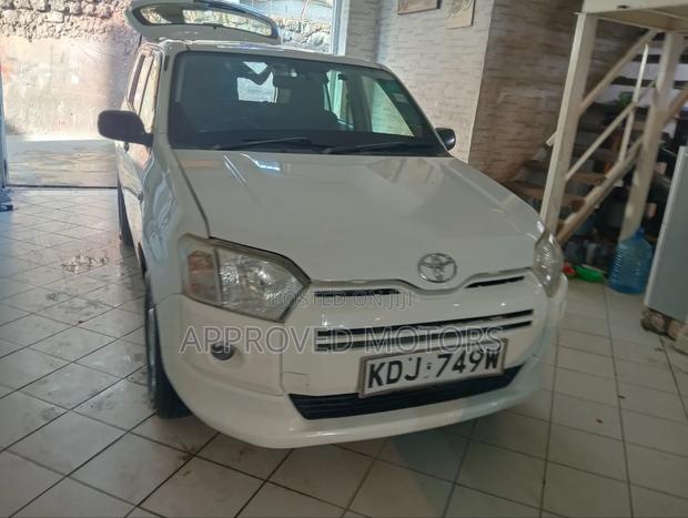 Toyota Probox 2017 White