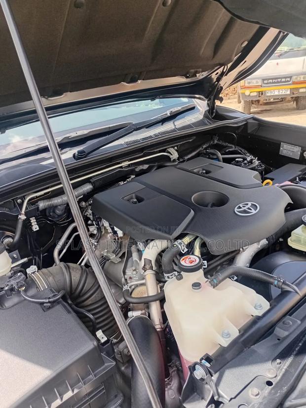 Toyota Hilux 2019 Black