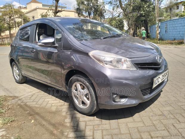Toyota Vitz 2014 Gray