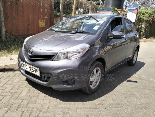 Toyota Vitz 2014 Gray