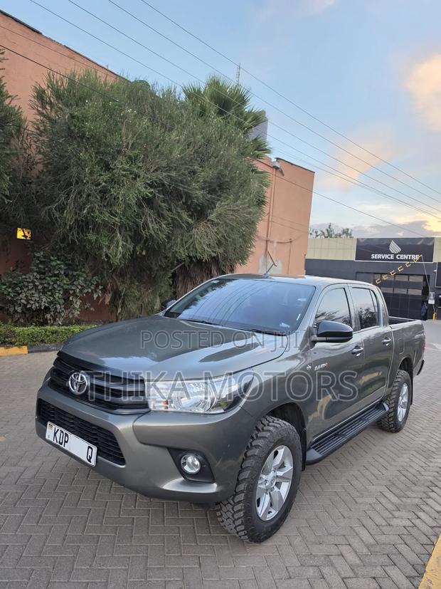Toyota Hilux 2024