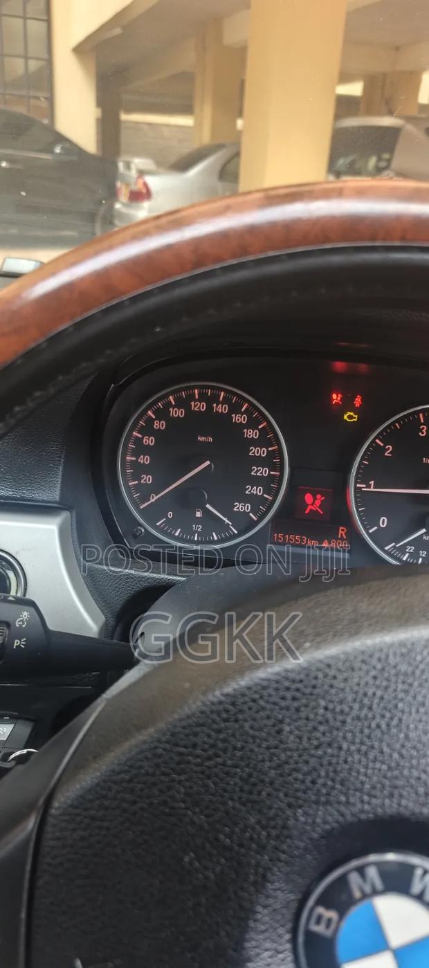 BMW 318i 2009 Silver