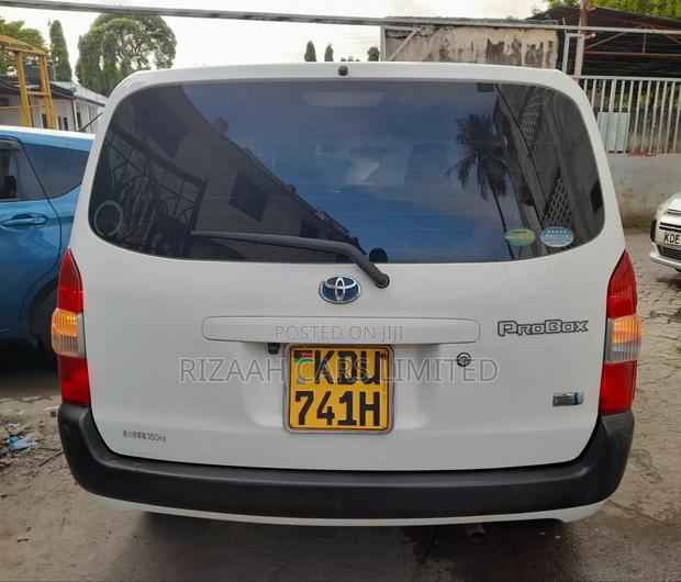 Toyota Probox 1.5 Hybrid DX 2019 White