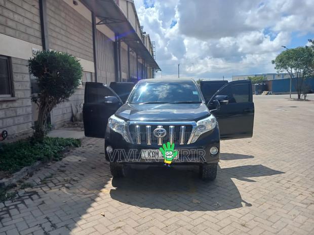 Toyota Land Cruiser Prado 2017 Black