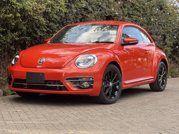 Volkswagen Beetle 2019 Orange