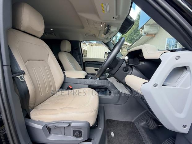 Land Rover Defender 2021 Black