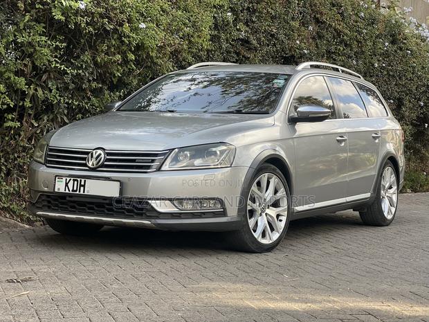 Volkswagen Passat 2015 Gold