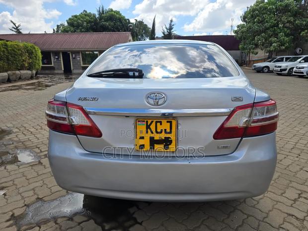 Toyota Premio 1.8 FWD 2010 Silver