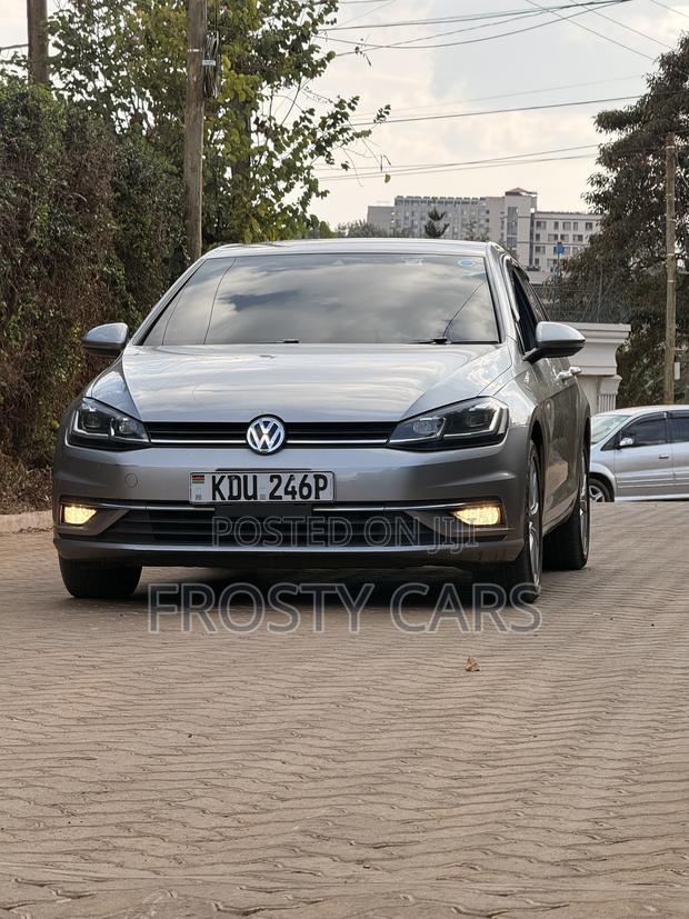 Volkswagen Golf 2019 Silver