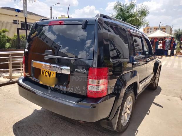 Jeep Cherokee 2010 Black