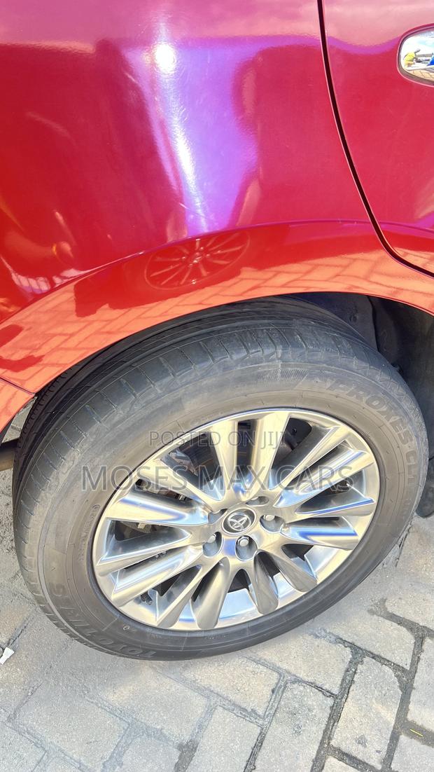Toyota Harrier 2.5 Hybrid 4WD 2019 Maroon