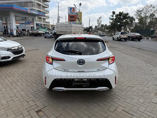 Toyota Corolla Hatchback 2019 White