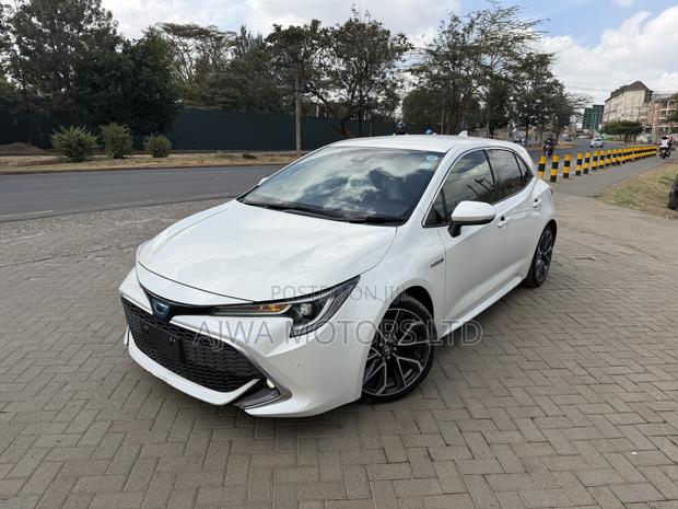 Toyota Corolla Hatchback 2019 White