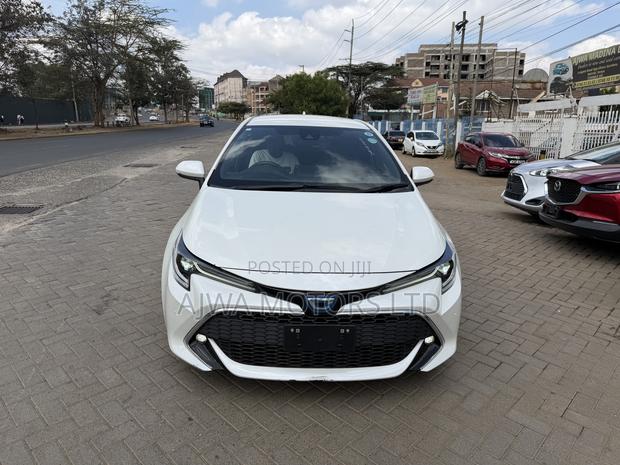 Toyota Corolla Hatchback 2019 White