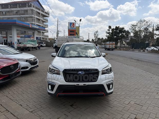 Subaru Forester Sport AWD 2019 White
