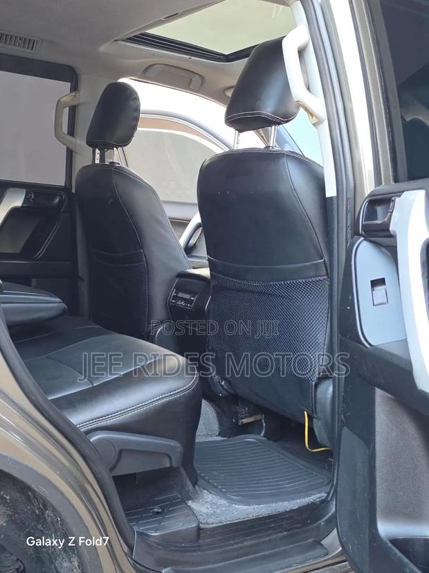 Toyota Land Cruiser Prado 2013 Brown