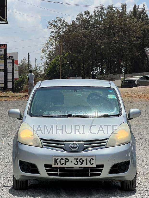 Nissan Note 2011 Silver