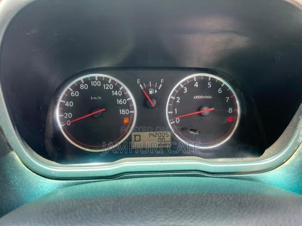 Nissan Note 2011 Silver
