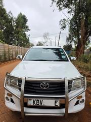 Toyota Hilux 2013 White for sale