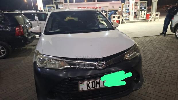 Toyota Corolla Fielder 1.5 Petrol AWD 2015 White